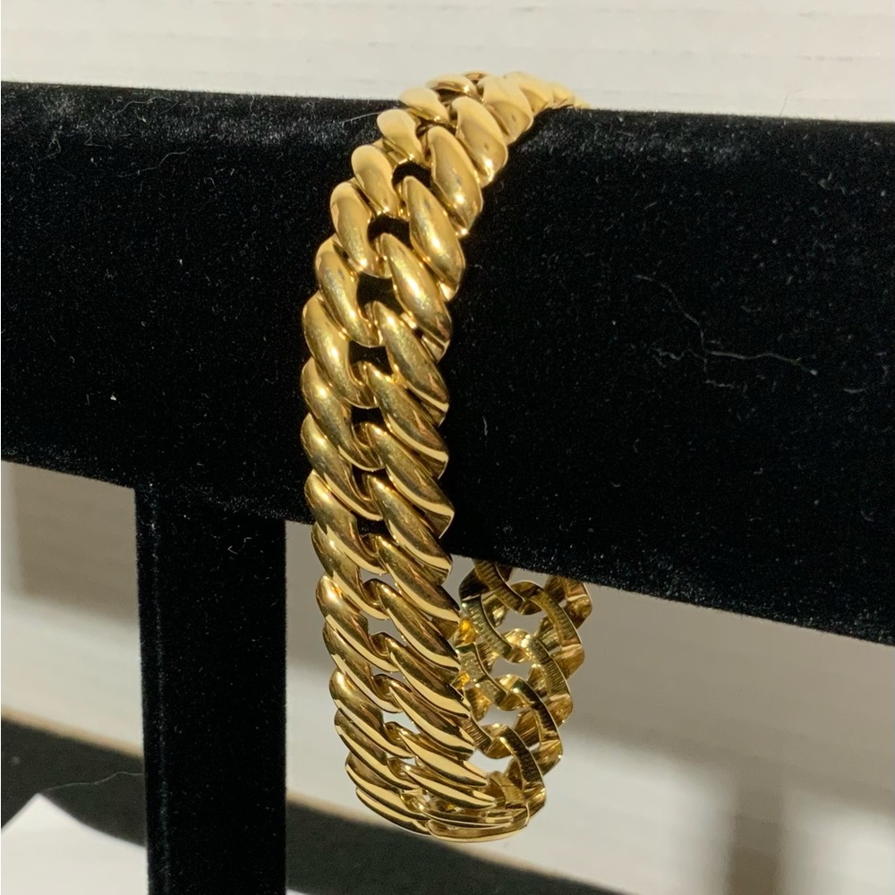 Bracelet Classic Flex Chain With Interlocked Metallic Gold Tone Links Unsigned